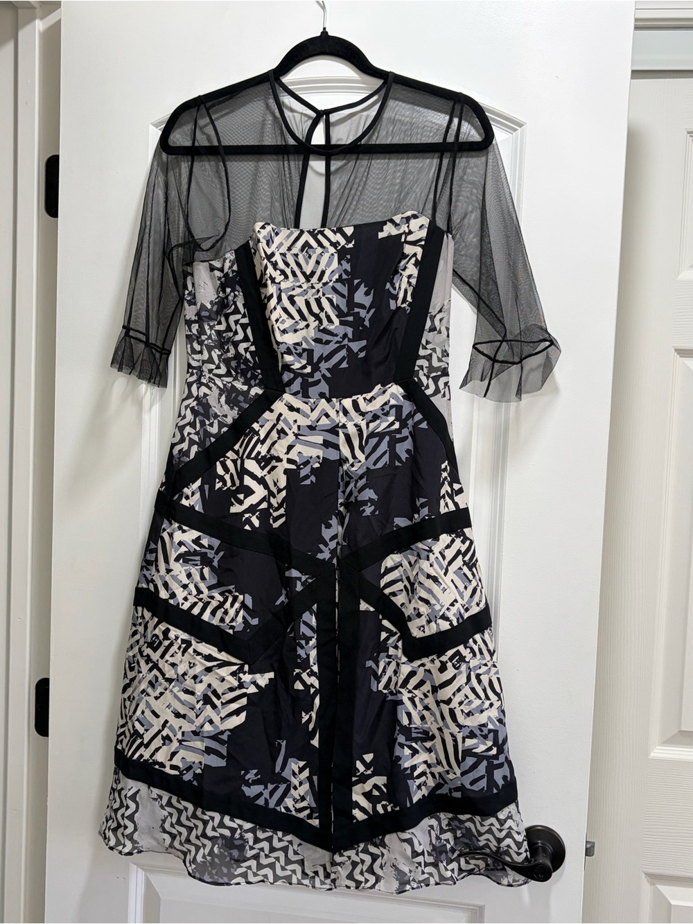 BCBGMAXAZRIA RUNWAY Silk Geometric Illusion Cocktail Dress - Size S